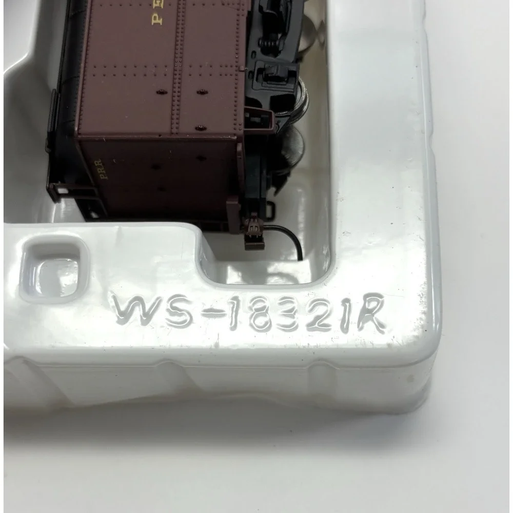 Walthers HO Scale PRR R50B Express Reefer 2721 RTR Refrigerator Car 932-5888